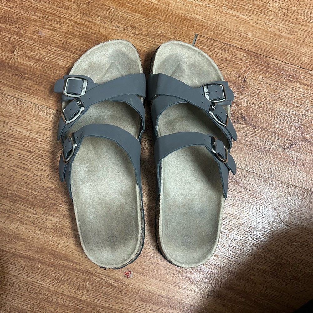 Women’s Sandals Size 9